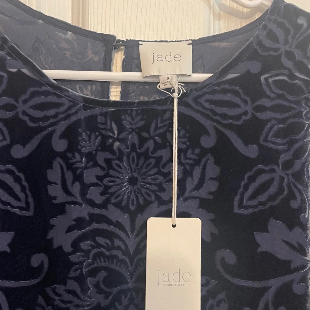 Jade Johnny Was Odella Alixa Navy Velvet Dress with Floral Design - Picture 4 of 10
